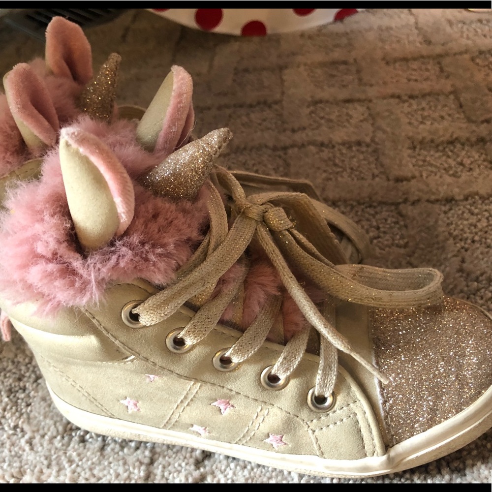 Unicorn toddler hitops size 9